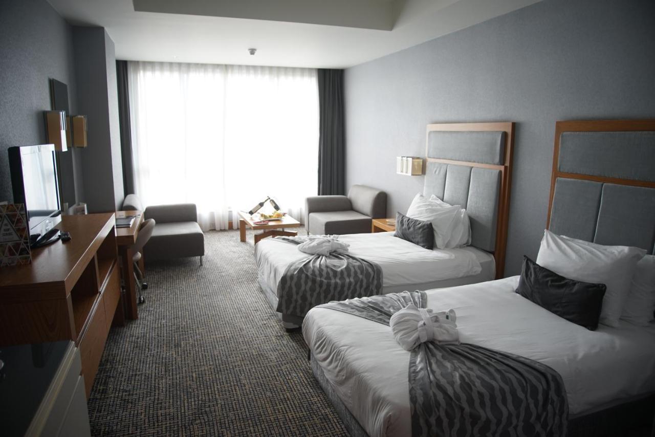 The Green Park Pendik Istanbul Luaran gambar A room at the hotel
