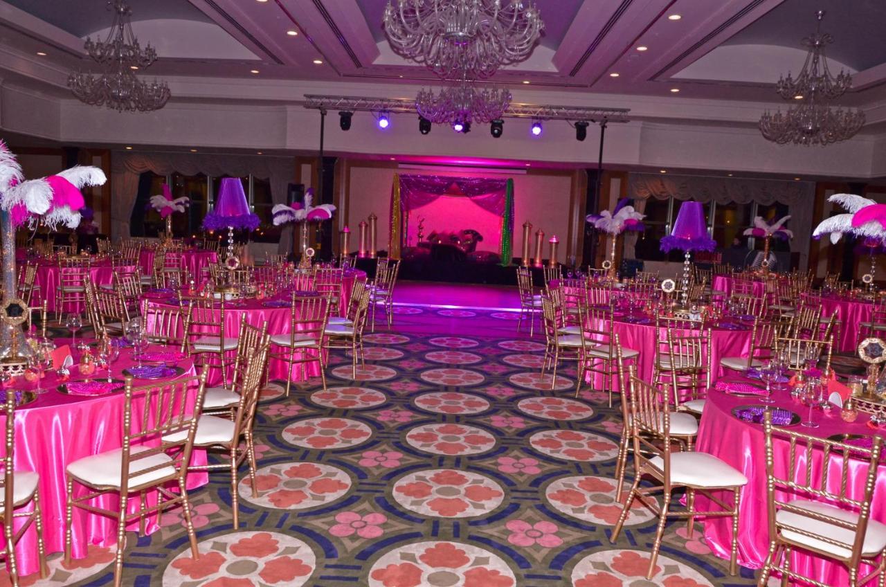 The Green Park Pendik Istanbul Luaran gambar The 2011 Met Gala